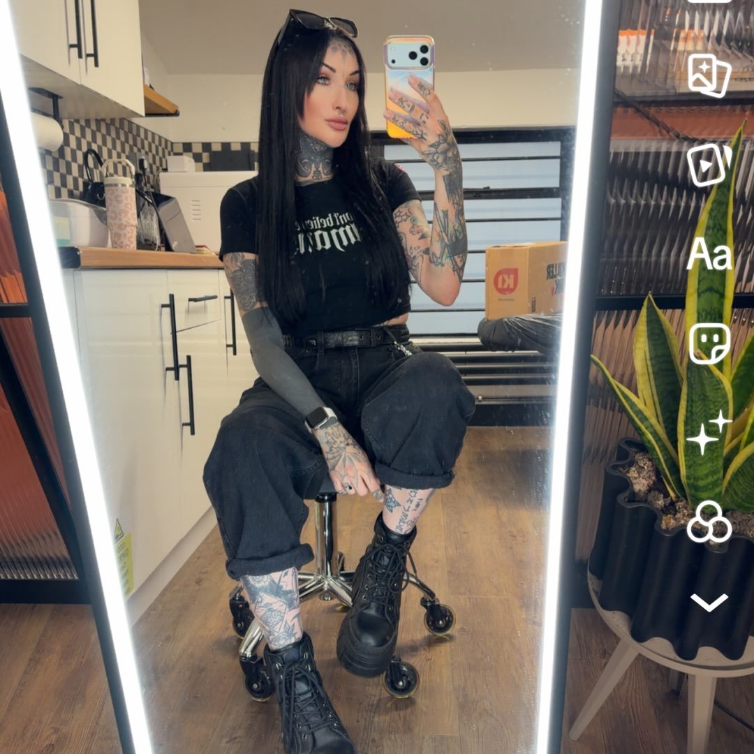 Jazmyn Blackwork